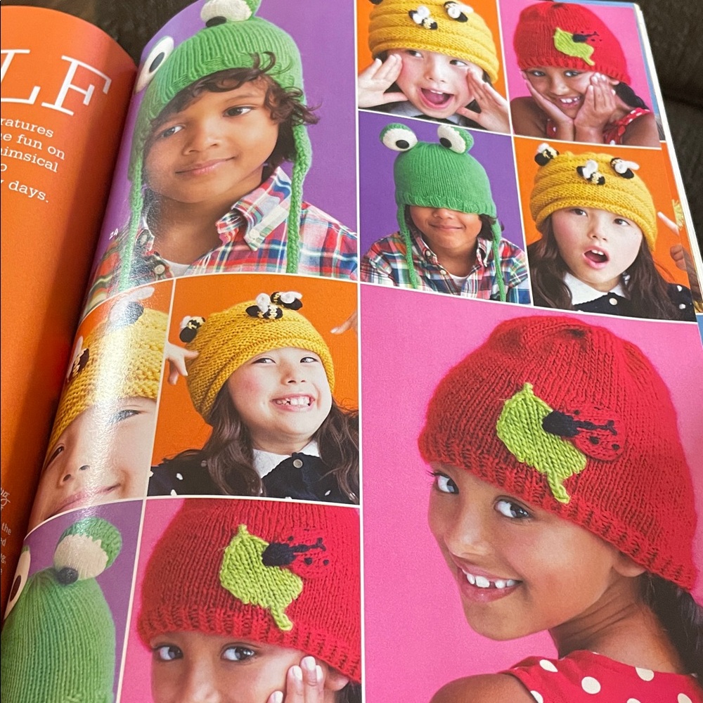 Two Knitting Magazines - Picture 12 of 16